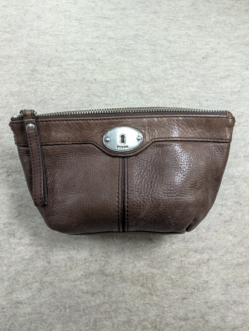 Fossil Brown Espresso Leather Clutch Make Up Bag Tote Small Multiuse Bag Zip Top